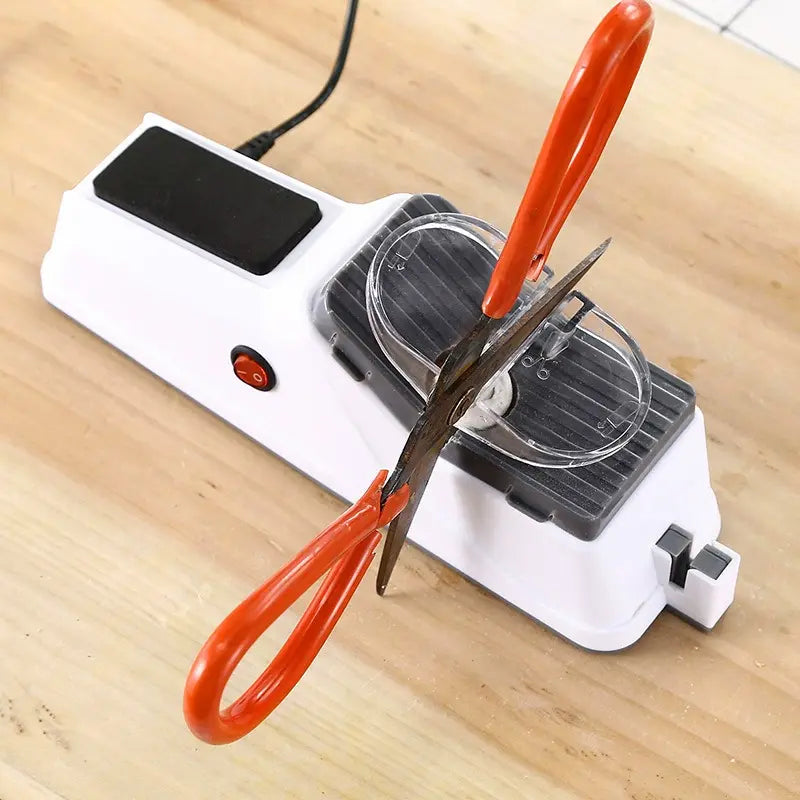 Elektrická ostřička nožů – Dokonale ostré nože snadno a rychle!